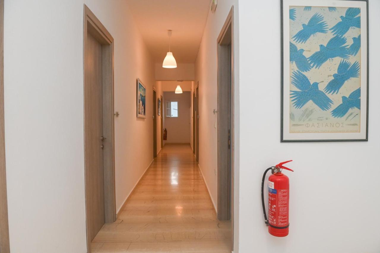 Oscar Hotel Kamári Екстериор снимка